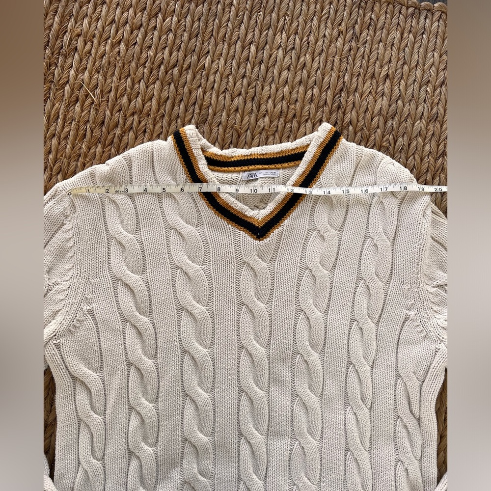 Zara collegiate chunky knit sweater, size large - Picture 4 of 4